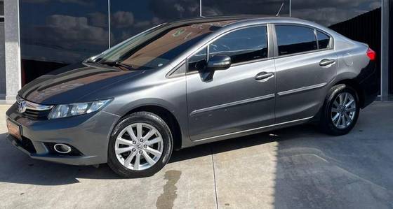 HONDA CIVIC 1.8 LXS 16V FLEX 4P AUTOMÁTICO